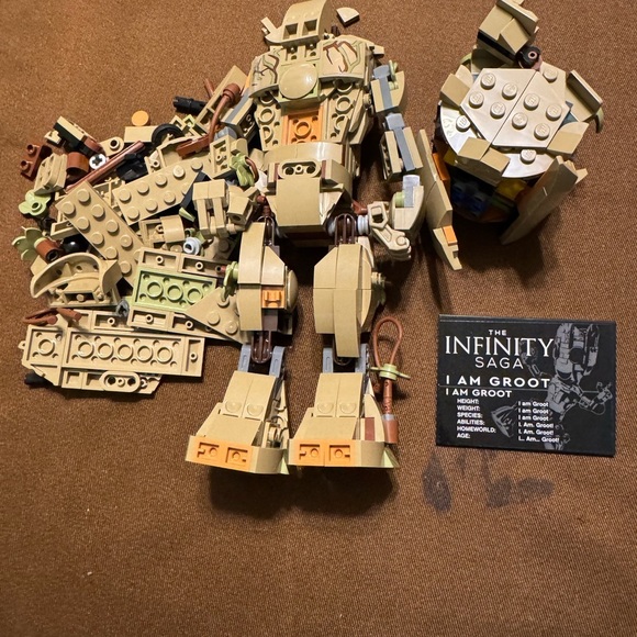 LEGO Infinity Saga I Am Groot Set - Picture 2 of 6